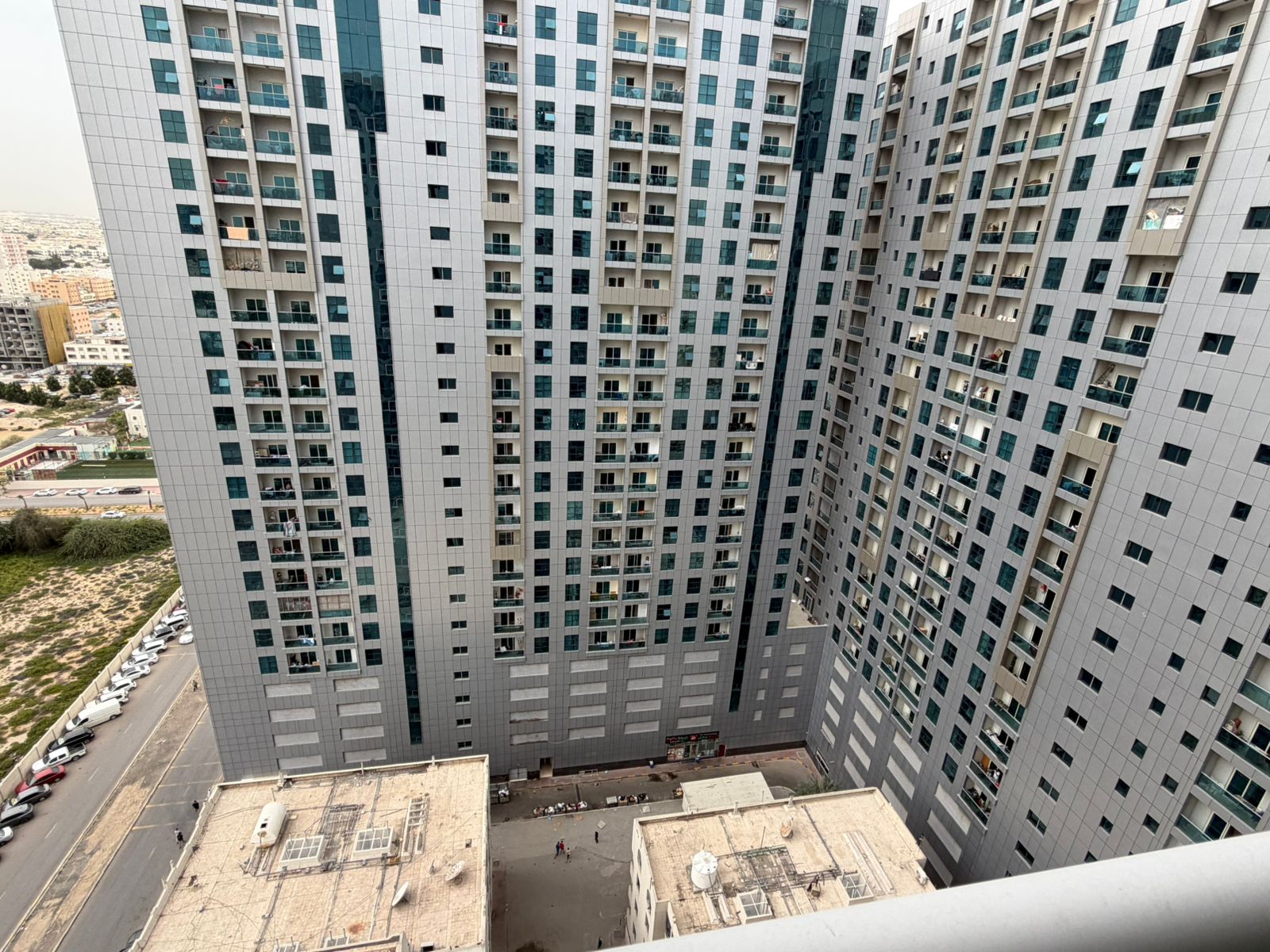1 BHK City Tower – photo 1