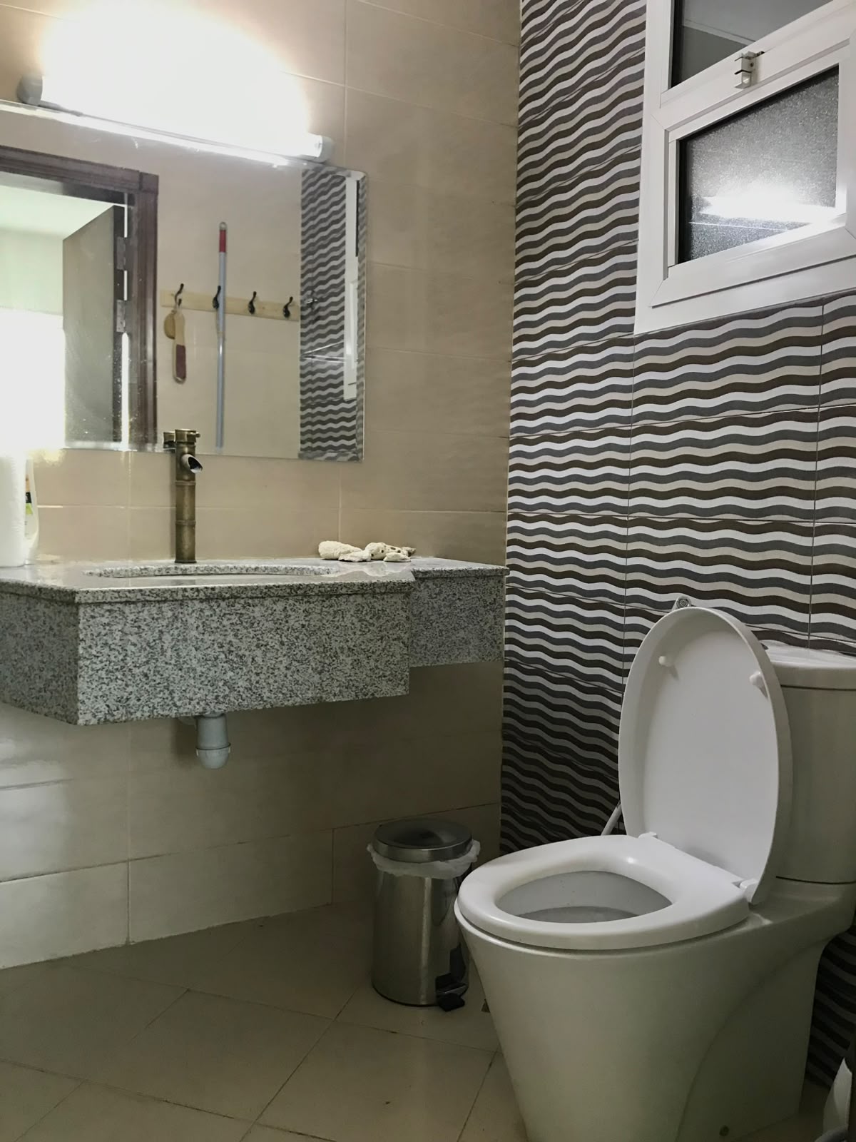 2 BHK Oasis tower for Rent – photo 2